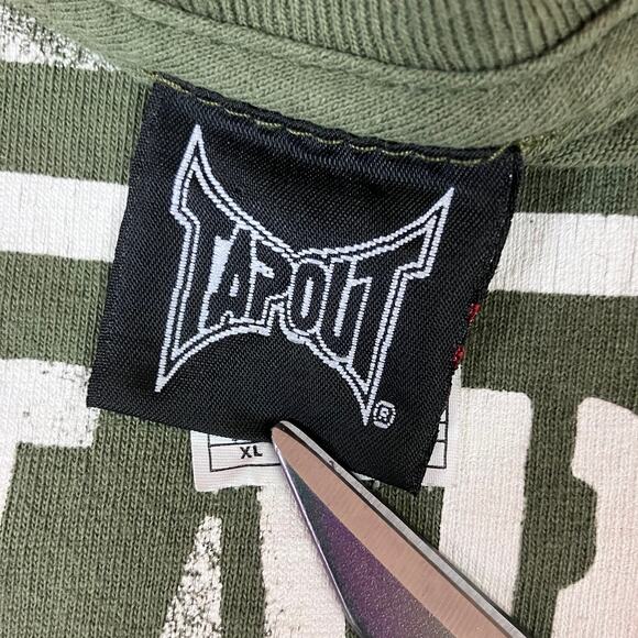 Y2k Tapout Fight Co. MMA T-shirt - Picture 5 of 9